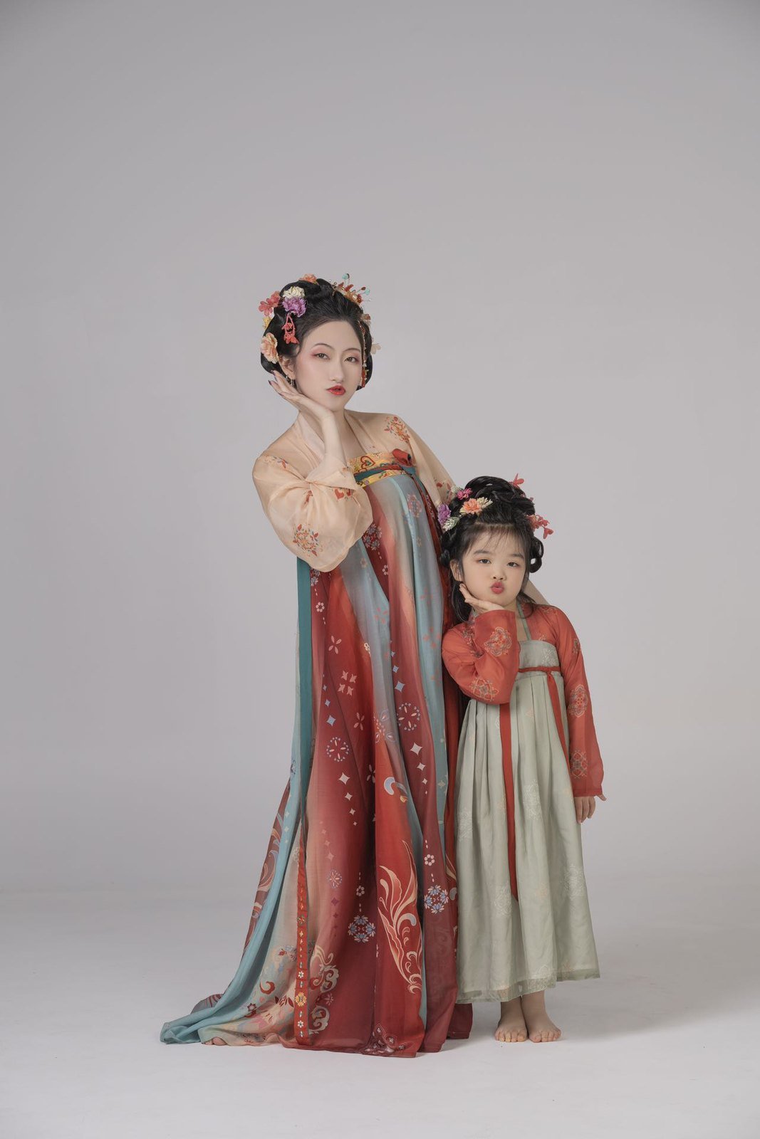 Family Hanfu studio portrait